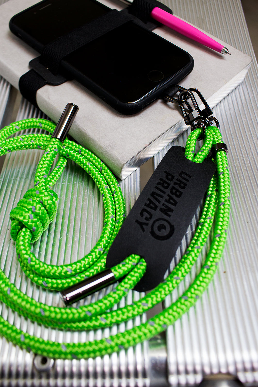 CROSSBODY HANDYKETTE I Stylische Handykordel aus Paracord mit Adapter  passend für OFLAIN V2 Smartphonetasche & alle Handyhüllen