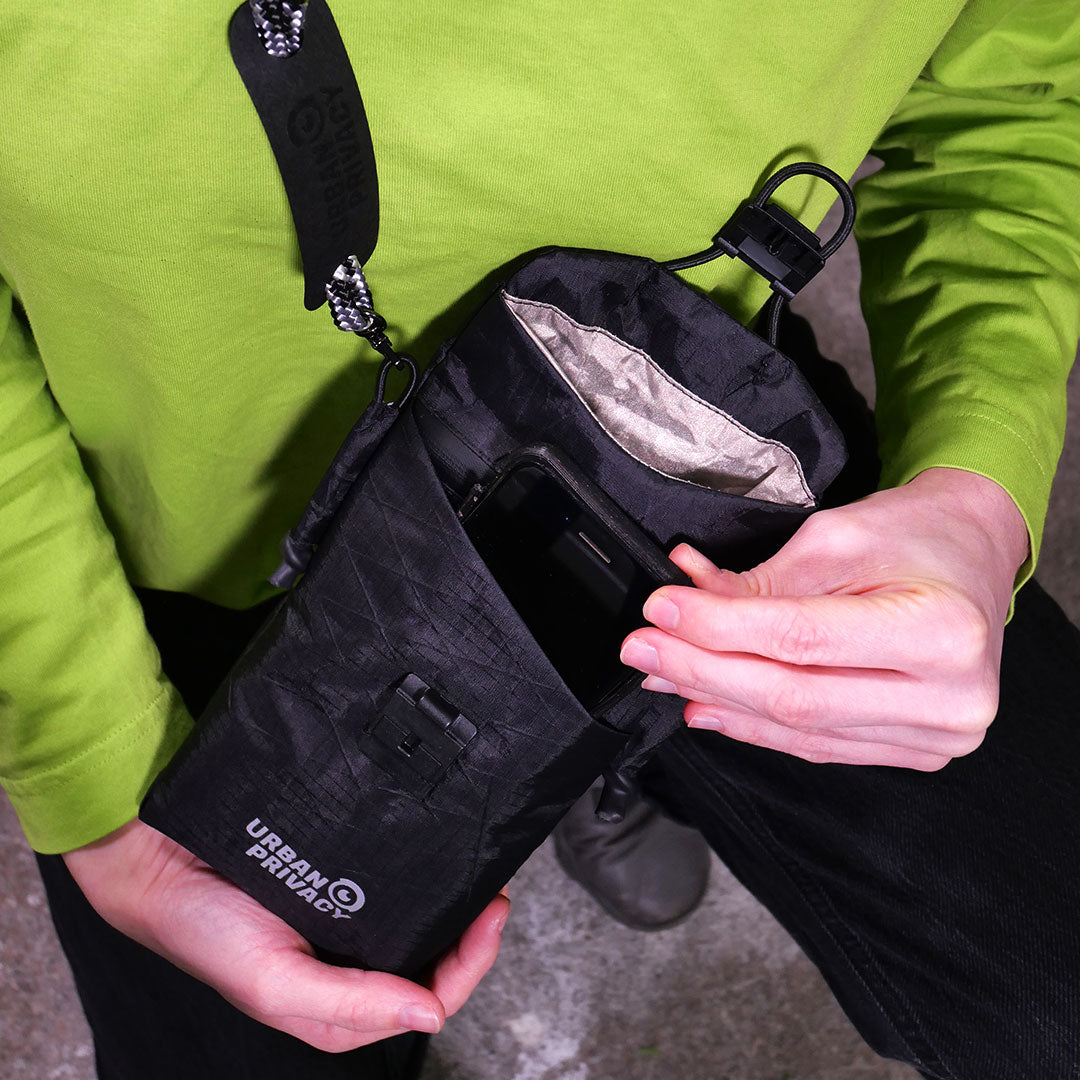 OFLAIN V2 I the anti-tracking faraday bag with stylish smartphone necklace blocks WLAN, GPS, WIFI, RFID
