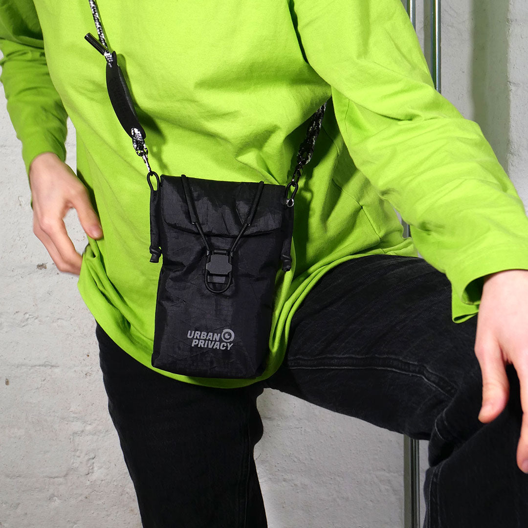 OFLAIN V2 I the anti-tracking faraday bag with stylish smartphone necklace blocks WLAN, GPS, WIFI, RFID