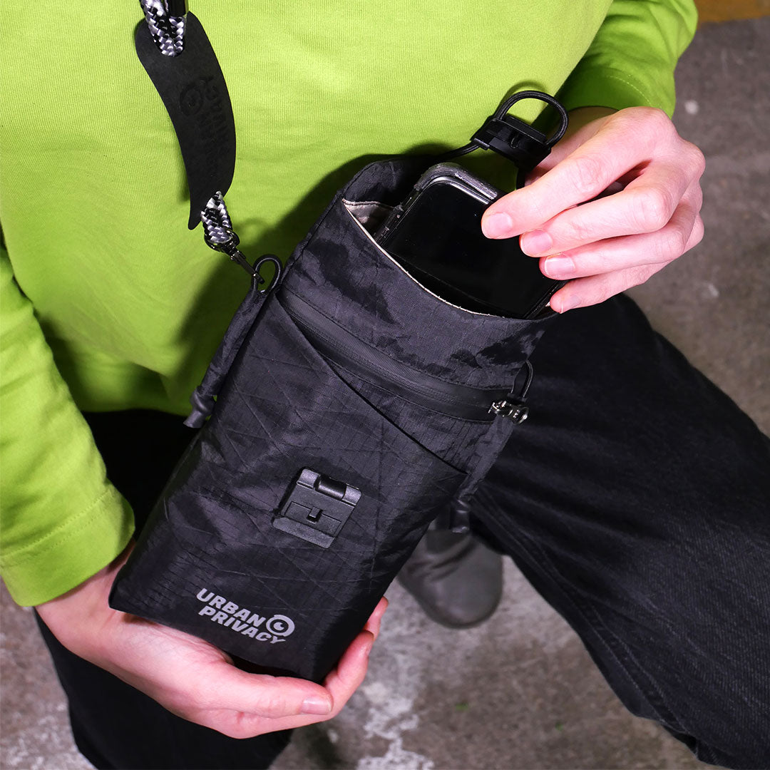 OFLAIN V2 I the anti-tracking faraday bag with stylish smartphone necklace blocks WLAN, GPS, WIFI, RFID