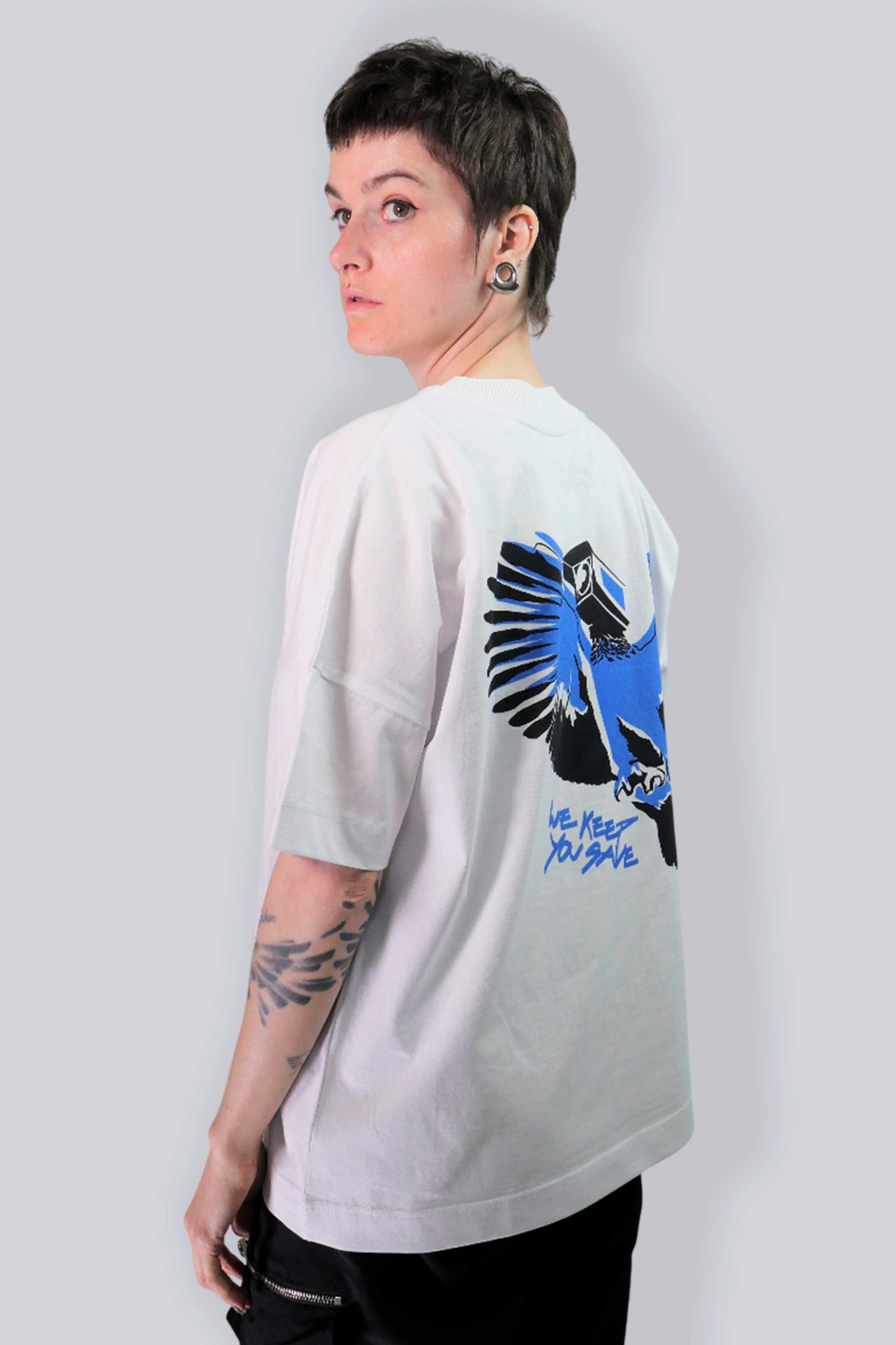SURVEILLANCE PIGION | Unisex T-Shirt with Statement Print, made from organic cotton