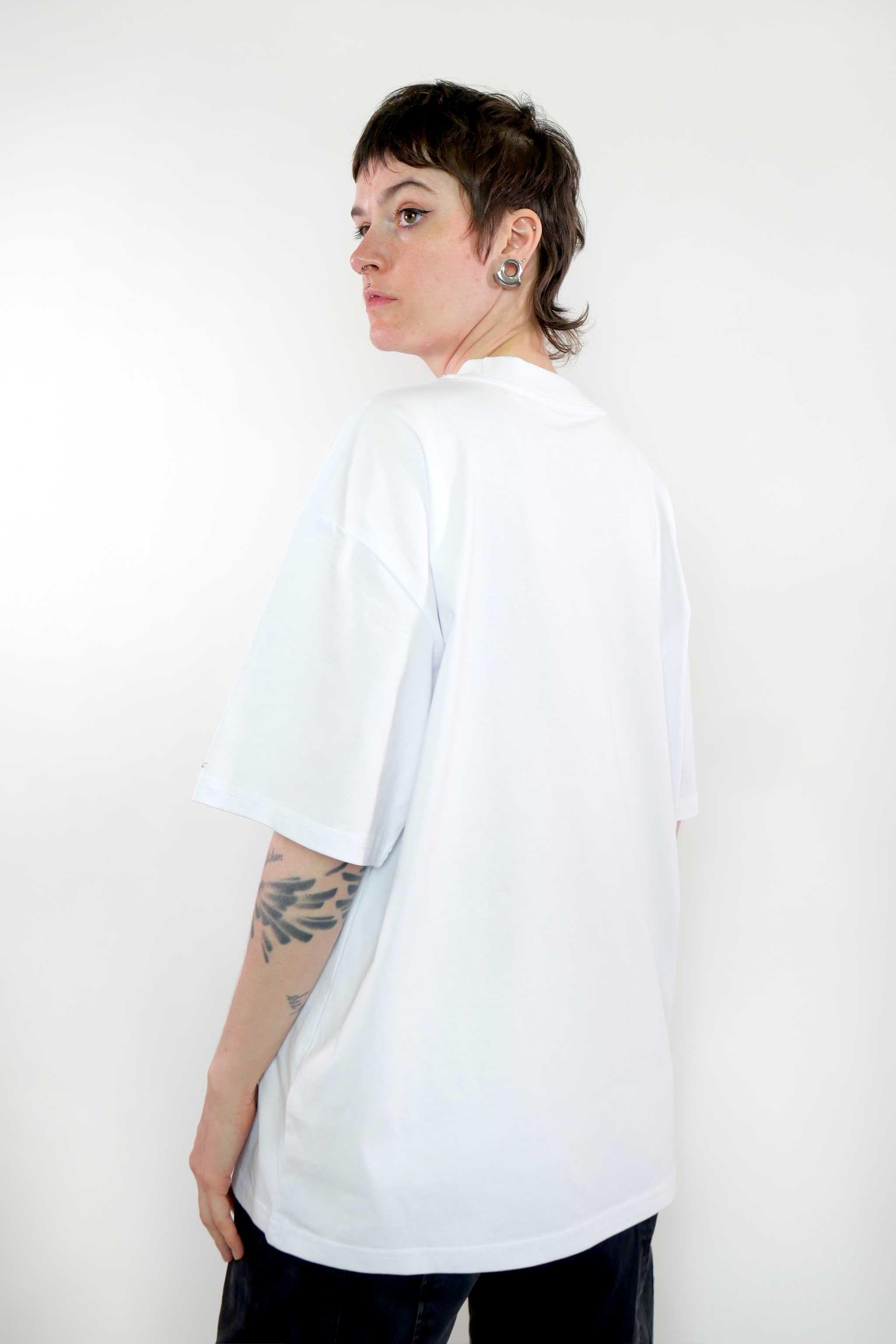 [NO PHOTOS PLS] | Eco Unisex Oversize T-Shirt Look But Don't Capture Reflective Print in White